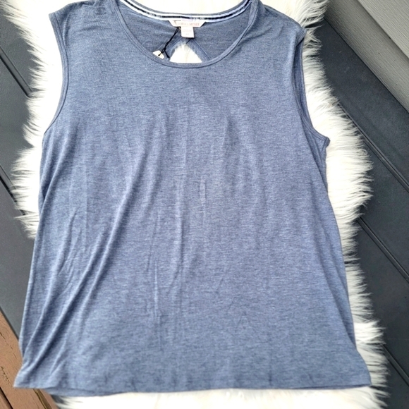 2/$20 NWT Victoria's Secret Open-back Tank S - Picture 1 of 10